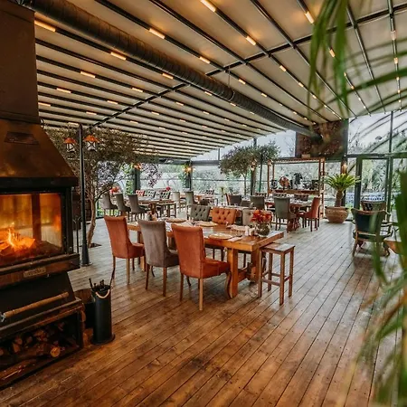 Doors Urla & 호텔 *