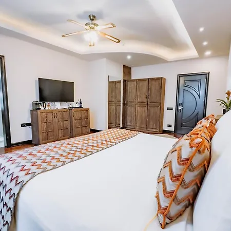 Ξενοδοχείο Doors Urla & Σμύρνη