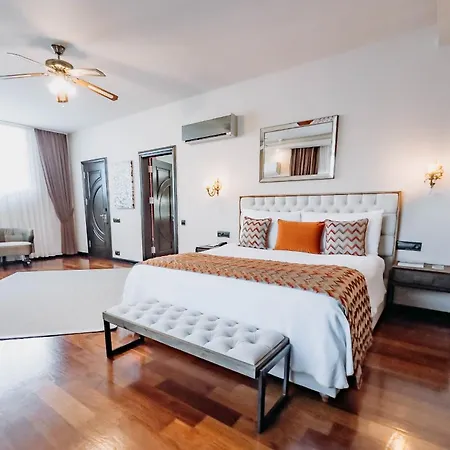 Doors Urla & * Σμύρνη