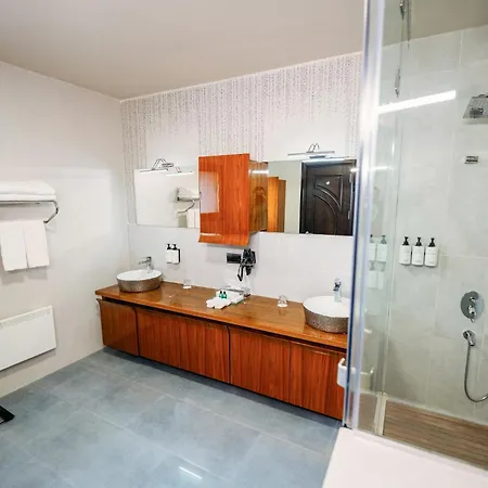 Ξενοδοχείο Doors Urla & Σμύρνη