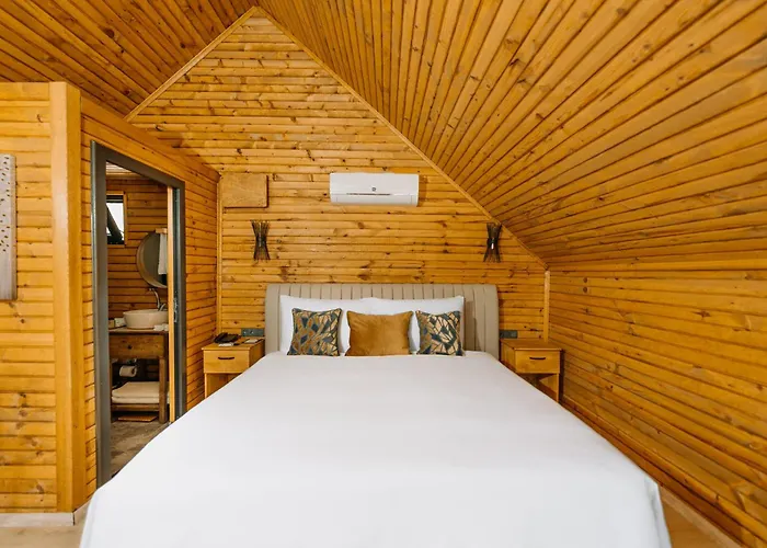 Doors Urla & * İzmir