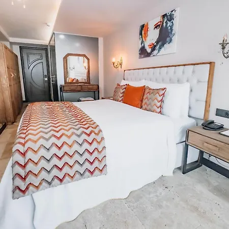 Doors Urla Hotel&bungalows *