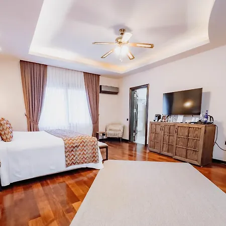 Doors Urla & * İzmir